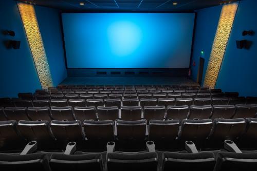 A legújabb filmeket nagyvásznon jó nézni – mennyire befolyásolja a streaming a mozi jövőjét?