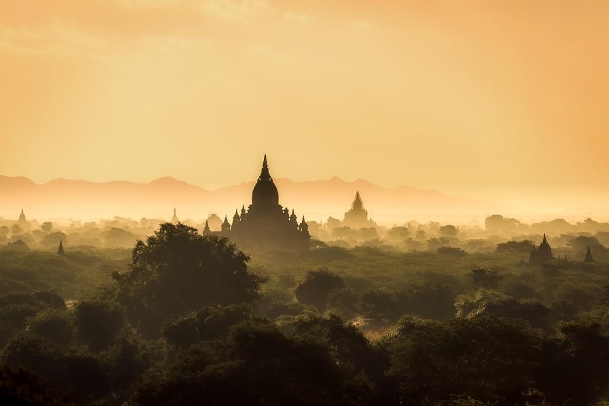 Myanmar egy ottélő szemével